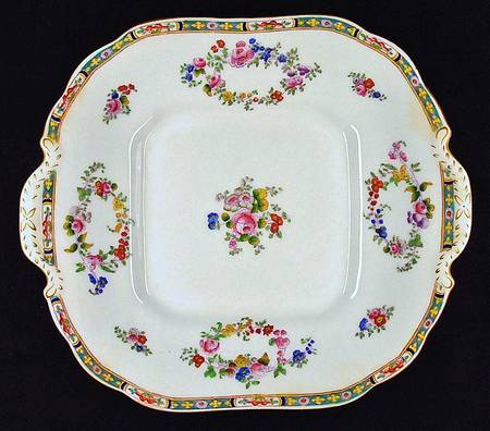 B806 Square Handled Cake Plate