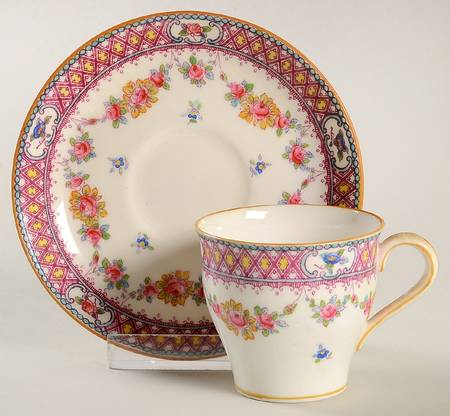 B819 Flat Demitasse Cup & Saucer Set