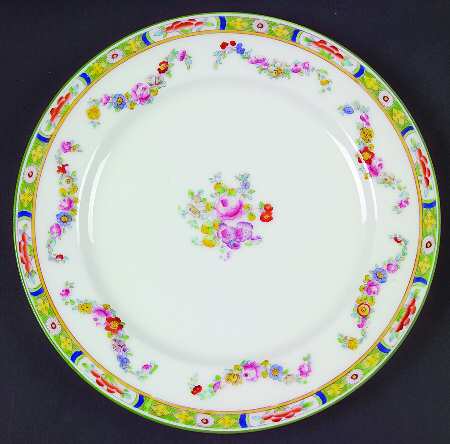 B824 Luncheon Plate
