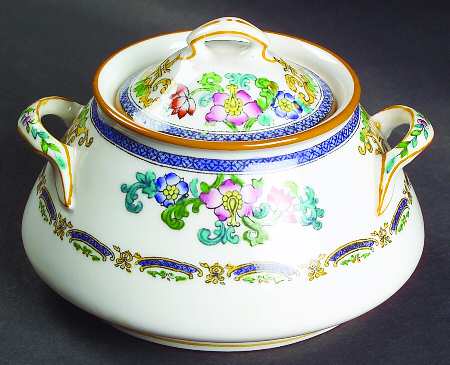 B898 (Smooth Edge) Sugar Bowl & Lid