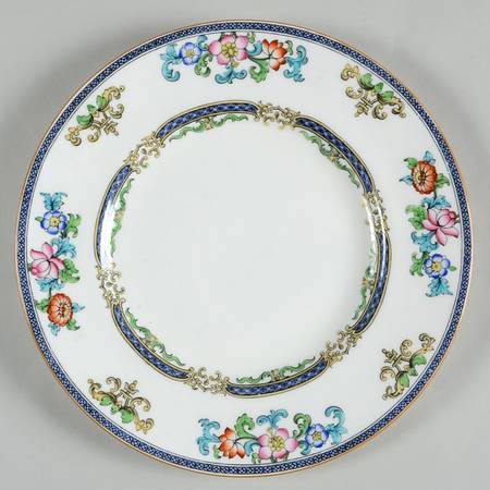B898 (Smooth Edge) Luncheon Plate
