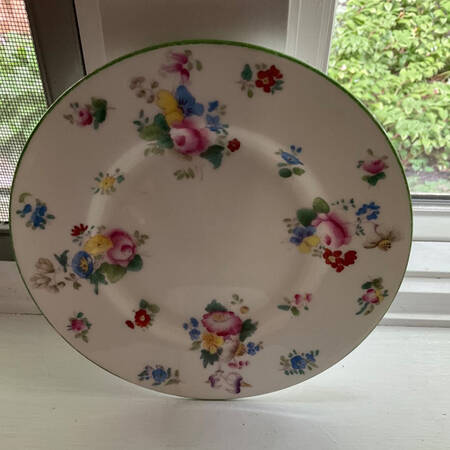 B907 Salad Plate