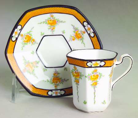 B930 Flat Demitasse Cup & Saucer Set