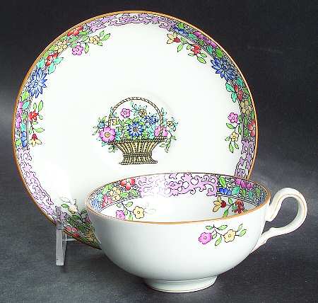 B958 Flat Cup & Saucer Set