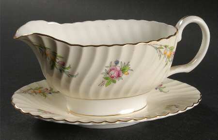 Bromley Gravy Boat with Attached Underplate