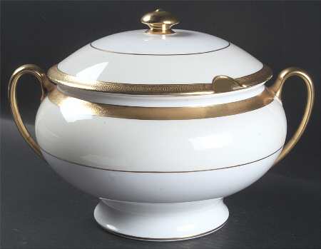 Buckingham Tureen &  Lid by Minton