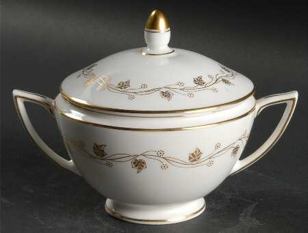 Carlisle Sugar Bowl & Lid