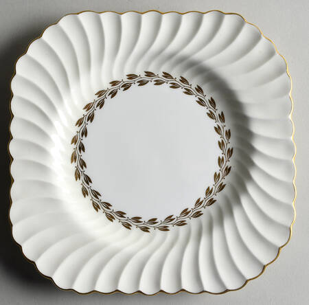 Cheviot Gold Square Luncheon Plate