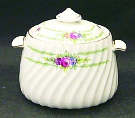 Chiltern Sugar Bowl & Lid