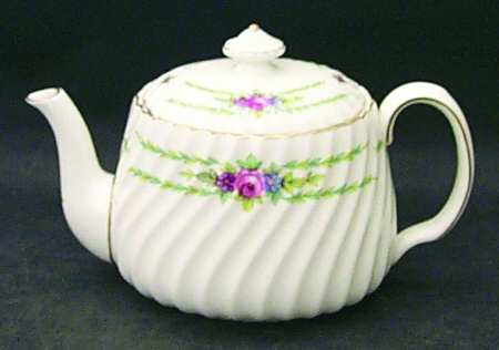Chiltern Teapot & Lid