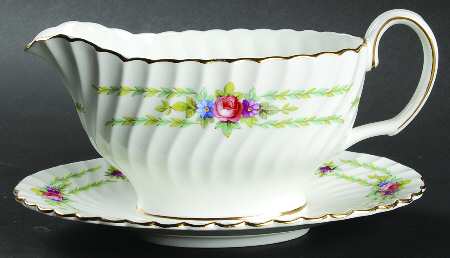 Chiltern Gravy Boat with Attached Underplate