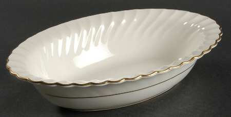 Clifton (Gold Trim) 9" Oval Vegetable Bowl