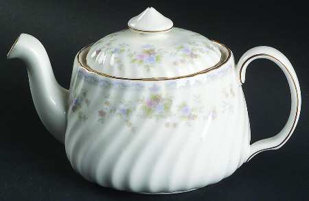 Cliveden Mini Teapot & Lid