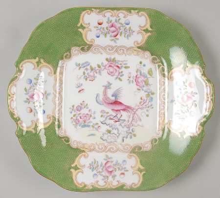 Cockatrice Green (Smooth, Globe Backstmp) Handled Cake Plate