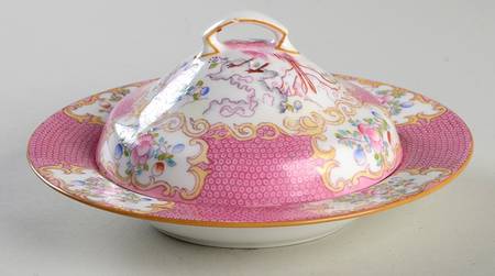 Cockatrice Pink (Smooth, Wreath Backstamp) Round Covered Butter
