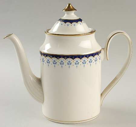 Consort Coffee Pot & Lid