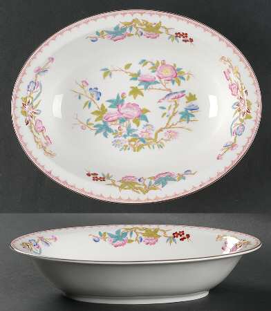 Cuckoo (Smooth, White, Wreath Bkstp) 10" Oval Vegetable Bowl