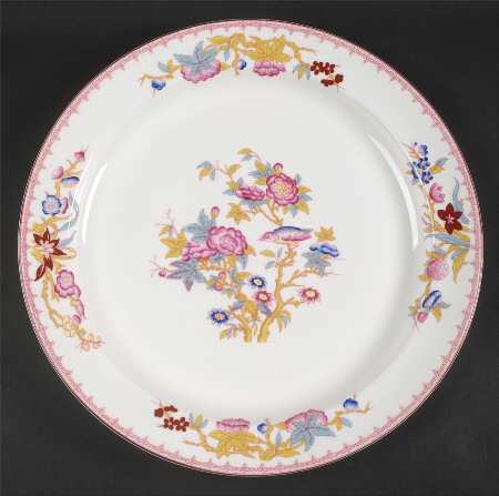 Cuckoo (Smooth, White, Wreath Bkstp) 13" Chop Plate (Round Platter)