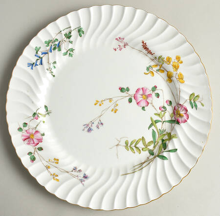 Dainty Sprays 13" Chop Plate (Round Platter) by Minton