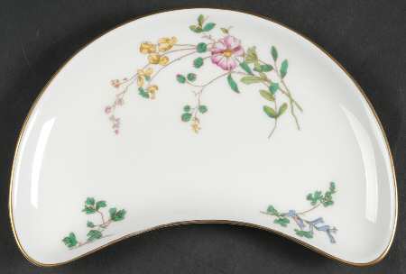 Dainty Sprays Crescent Salad Plate