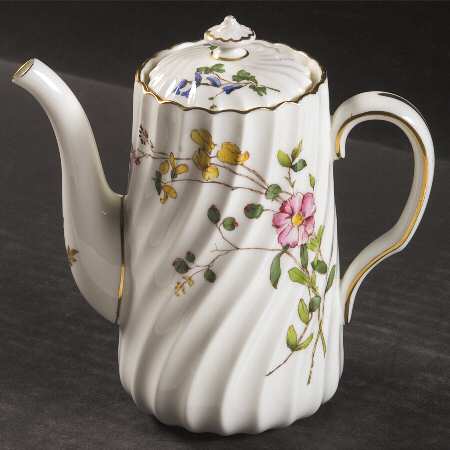 Dainty Sprays Individual Coffee Pot & Lid