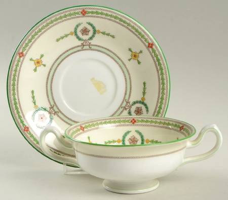 Daventry Footed Cream Soup Bowl & Saucer Set