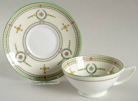 Daventry Footed Cup & Saucer Set