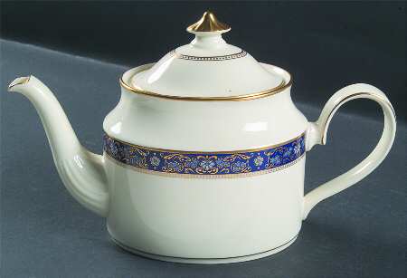 Edinburgh Dark Blue Teapot & Lid