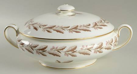 Elizabethan Oak Brown Round Covered Vegetable