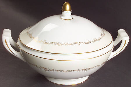 Felicity Round Covered Vegetable