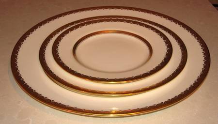 G4292 Dinner Plate