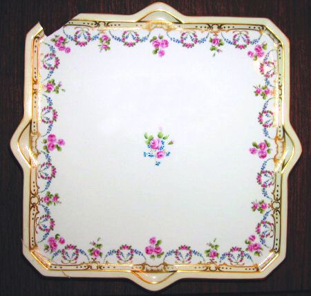 G7261 15" Square Tray