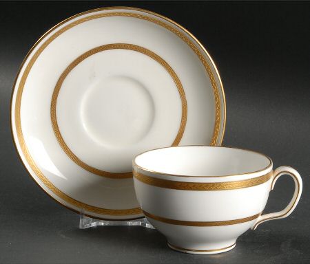 G8338 Flat Cup & Saucer Set