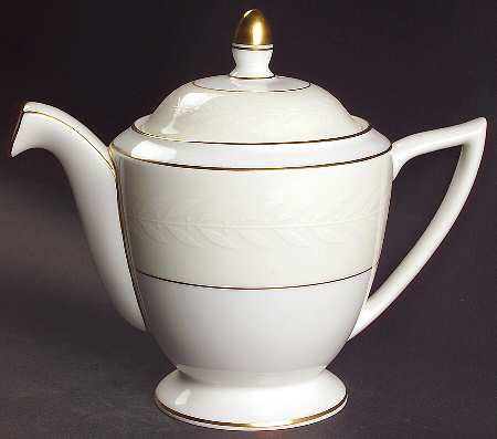 Gold Laurel Teapot & Lid