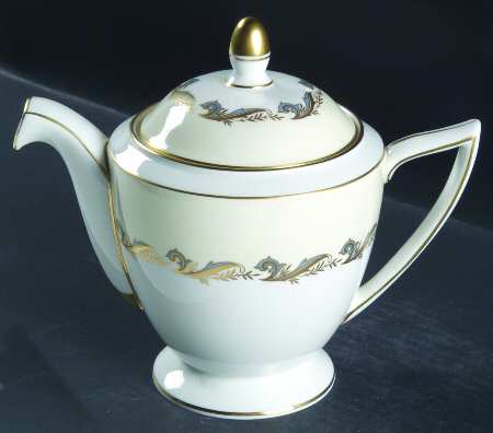Gold Laurentian Teapot & Lid