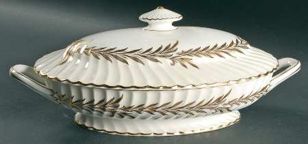 Golden Symphony Oval Covered Vegetable