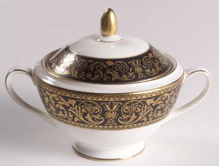 Grandee Sugar Bowl & Lid