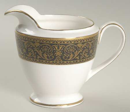 Grandee Creamer