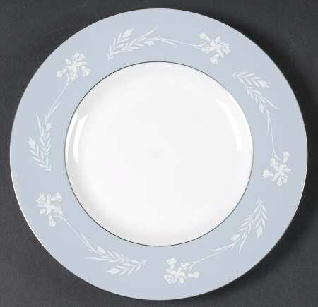 Grey Cameo Luncheon Plate
