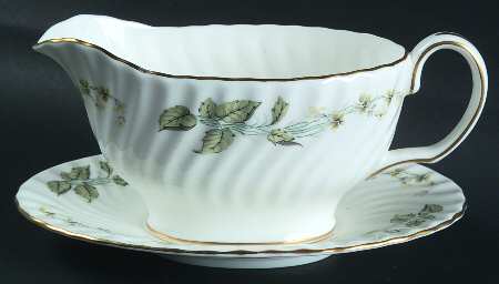 Greenwich Gravy Boat & Underplate