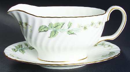 Greenwich Gravy Boat with Attached Underplate