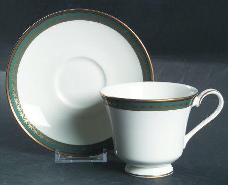 Green Park Footed Cup & Saucer Set