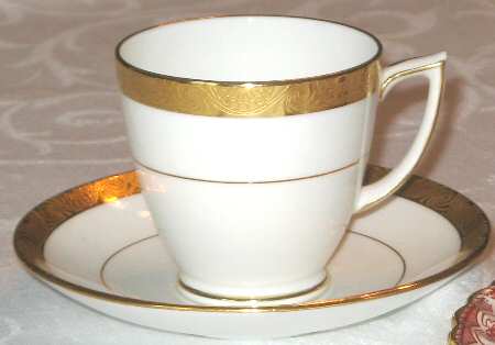 H1024 Flat Demitasse Cup & Saucer Set