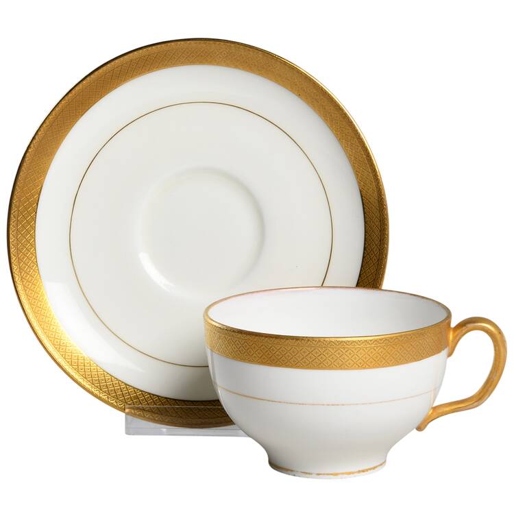 H1346 Footed Cup & Saucer Set
