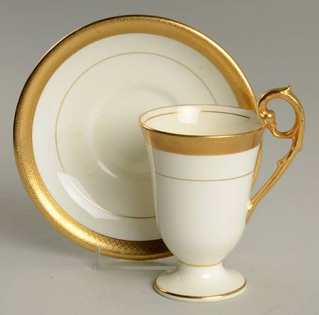 H1346 Chocolate Cup & Saucer Set