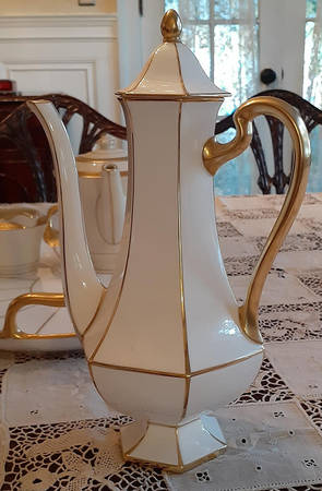 H1659 Coffee Pot & Lid