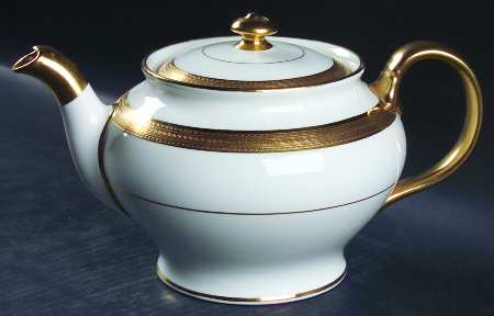 H1935 Teapot & Lid