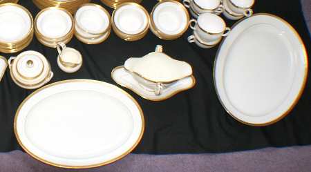 H1993 13" Oval Serving Platter