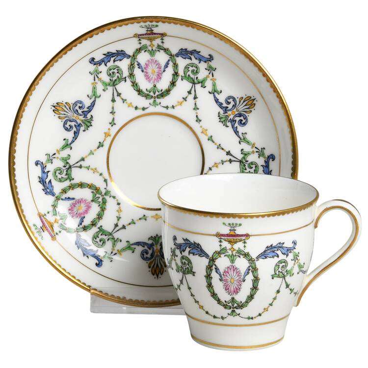 H2581 Flat Demitasse Cup & Saucer Set