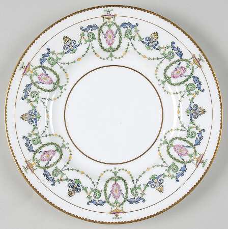 H2581 Luncheon Plate